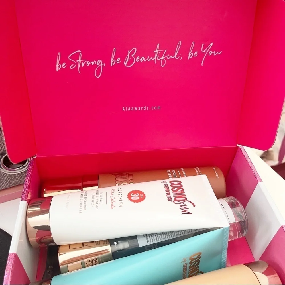 AIA - American Beauty Bundle Box CosmoSun